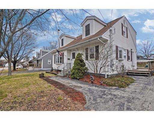 133 King St, Blackstone, MA 01504