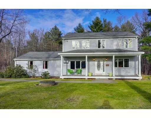 222 Sherburne Ave, Tyngsborough, MA 01879