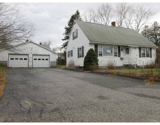 2 4th Ave, Dudley, MA 01571