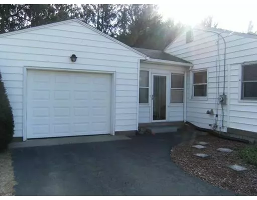 Westfield, MA 01085,10 Lynnwood Dr