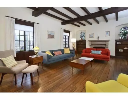 Brookline, MA 02445,11 Willow Crescent