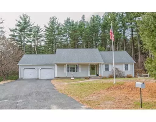 7 Tree Top Ln, Southwick, MA 01077