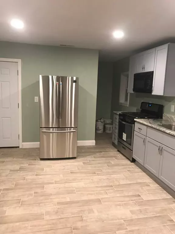 Lynn, MA 01902,118 Adams St