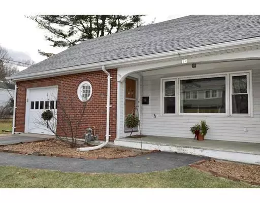 Taunton, MA 02780,39 Ingell St