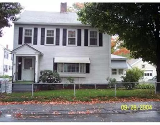 32 Central St, Warren, MA 01083