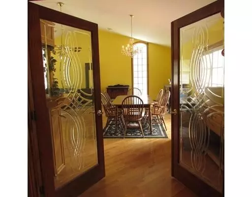 Rutland, MA 01543,14 Bigelow Road