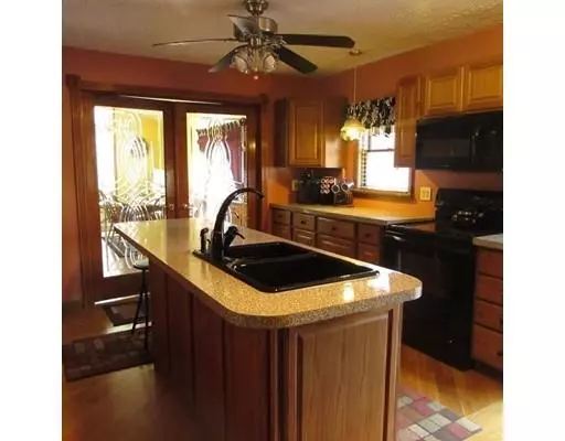 Rutland, MA 01543,14 Bigelow Road