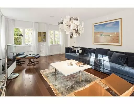 Brookline, MA 02467,242 Woodland Rd