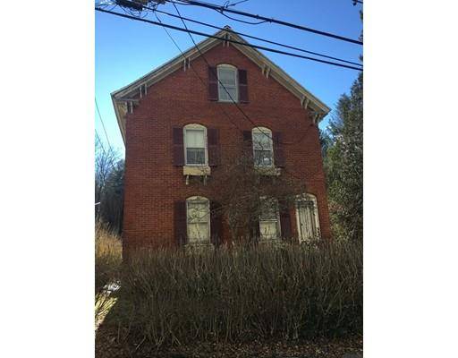 44 Clark St, Spencer, MA 01562