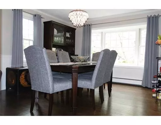 Medfield, MA 02052,60 Pound St