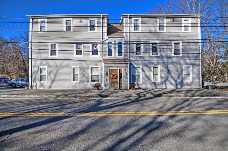 1098 West St #3, Wrentham, MA 02093