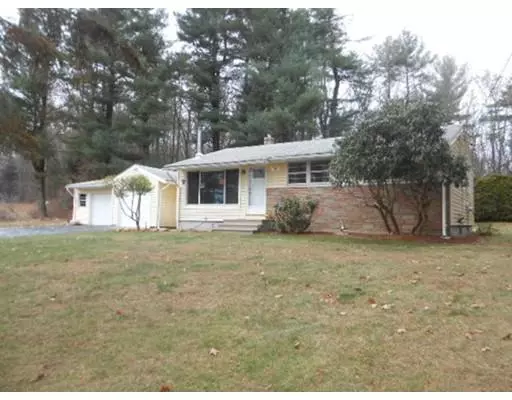 19 Northside Rd, Charlton, MA 01507