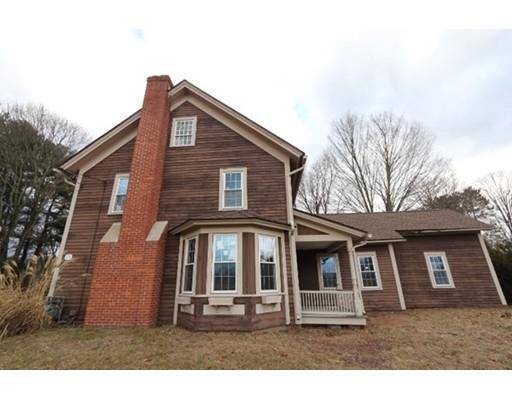 82 Meadowbrook Rd, East Longmeadow, MA 01028