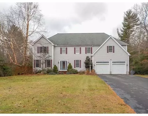 6 Gunners Way, Freetown, MA 02717