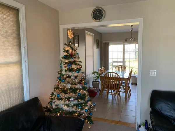 Milford, MA 01757,25 W Maple St #25