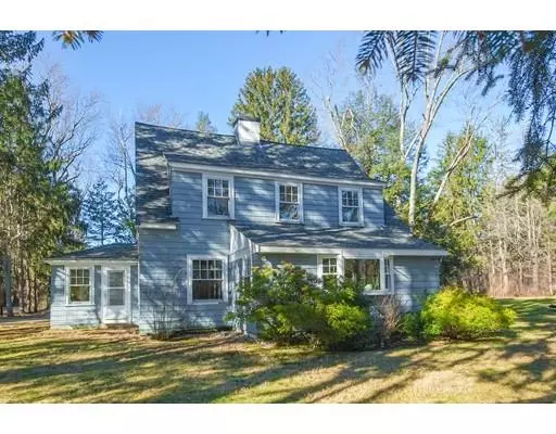 22 Draper Rd, Wayland, MA 01778