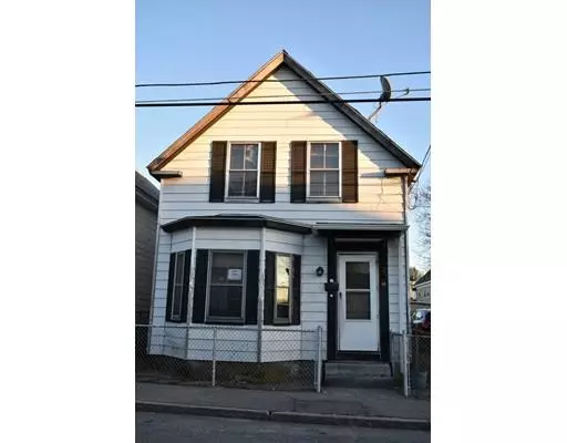 14 Kinsman Street, Lowell, MA 01852