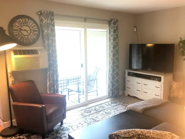 Holyoke, MA 01040,37 Saint Kolbe Drive #B