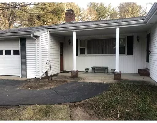 Hanson, MA 02341,247 Adams Cir