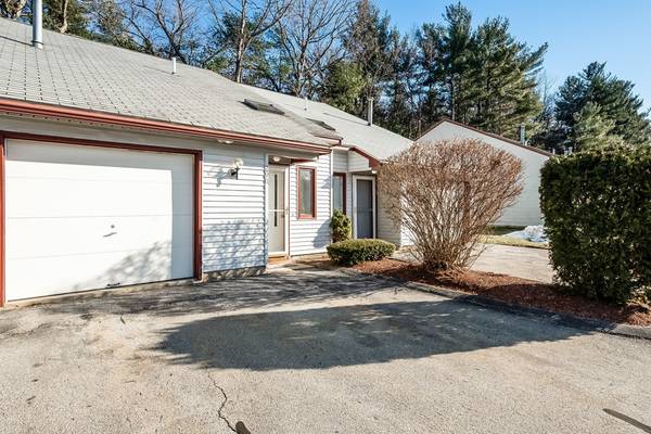 Nashua, NH 03063,290 Stonebridge Drive #290