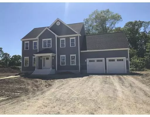 34 Maddy Lane, North Attleboro, MA 02760