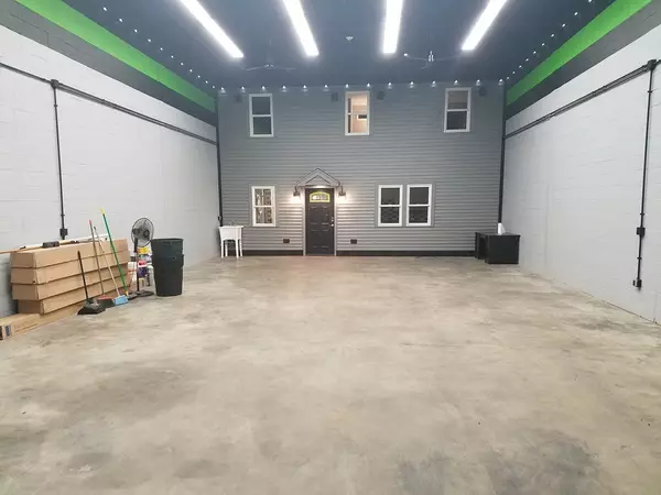 Pepperell, MA 01463,33 Lomar Park Dr #6