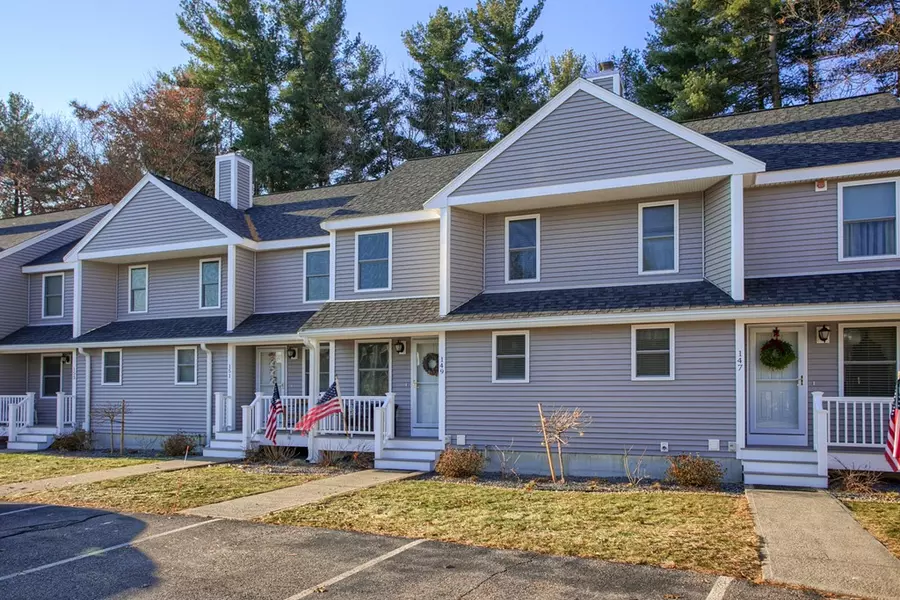 149 Bayberry Hill Ln #149, Leominster, MA 01453