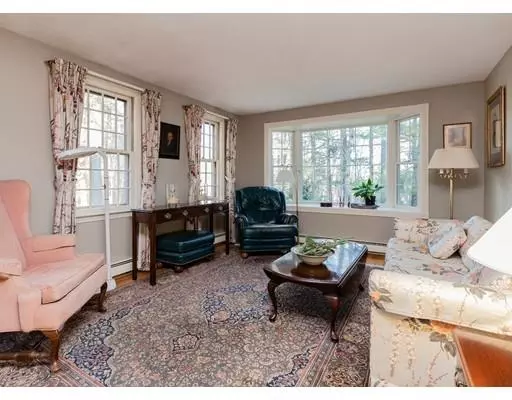 Norwell, MA 02061,62 Masthead Drive