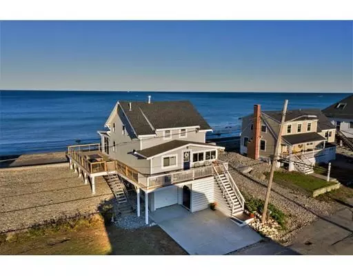 120 Oceanside Dr, Scituate, MA 02066