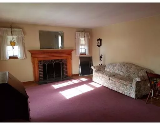 Natick, MA 01760,3 Garden Rd