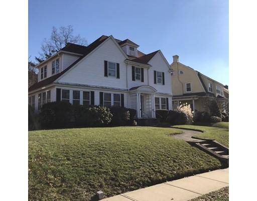 136 Coolidge Rd, Worcester, MA 01602