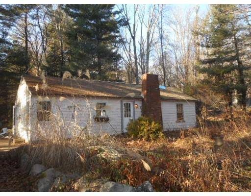 26 Walnut St, Plainville, MA 02762