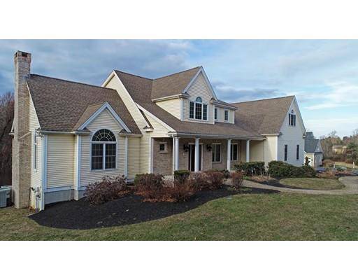 90 Cherry St, Wrentham, MA 02093