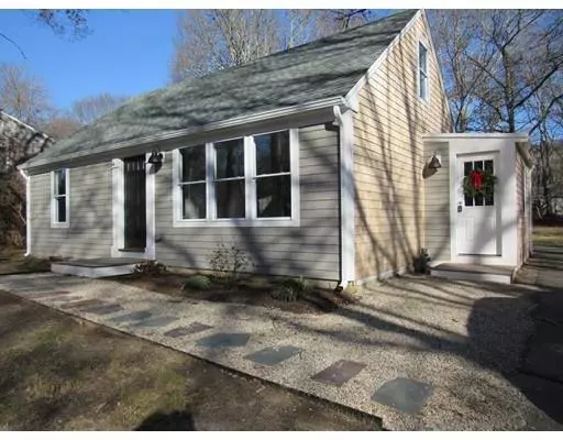 50 Woodridge Rd, Sandwich, MA 02537