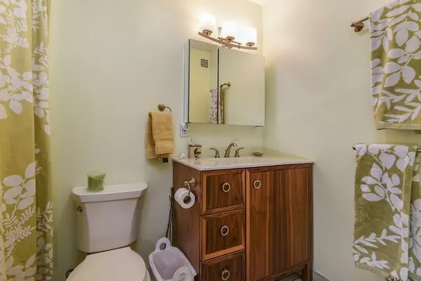 Brookline, MA 02445,99 Pond Ave #404