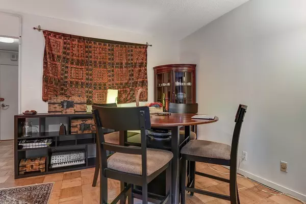 Brookline, MA 02445,99 Pond Ave #404