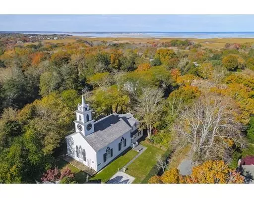 17 Church St, Yarmouth, MA 02675