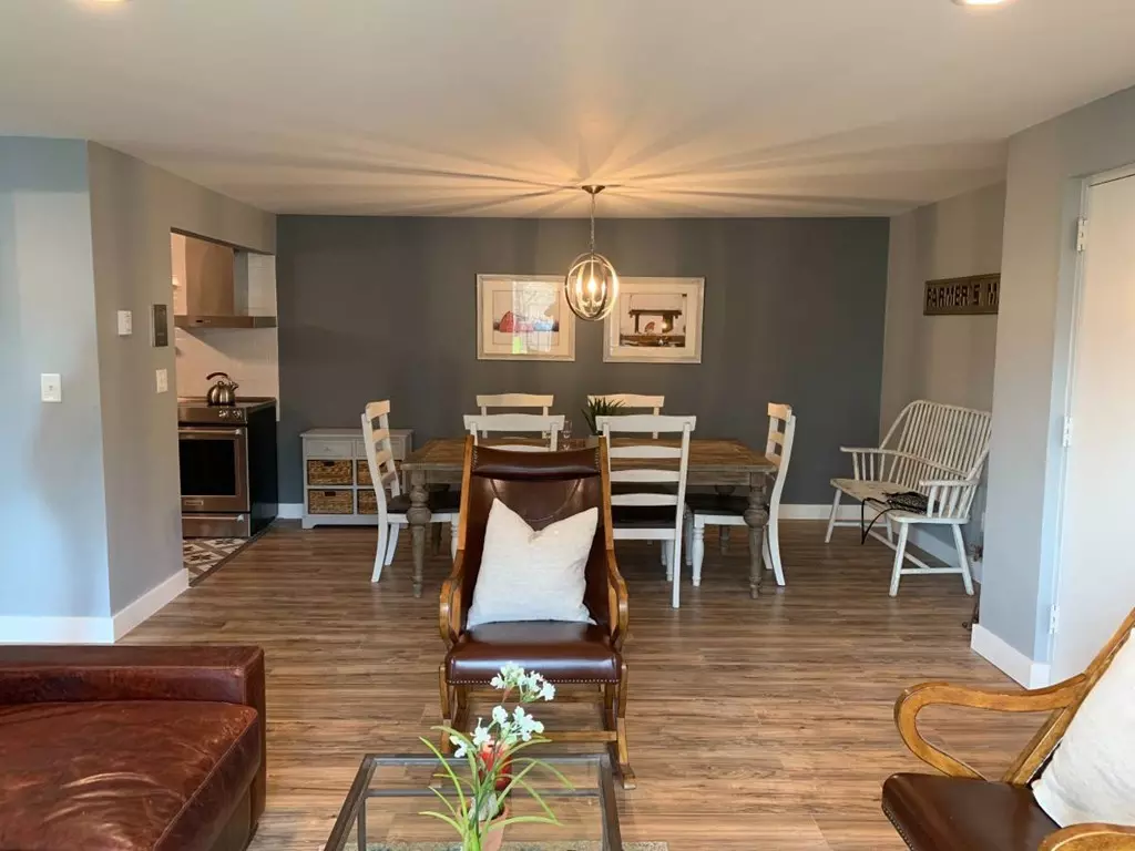 North Attleboro, MA 02760,30 Juniper Rd #32