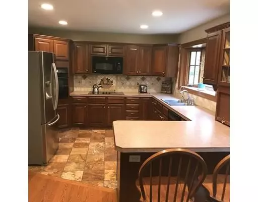 Granby, MA 01033,375 Amherst