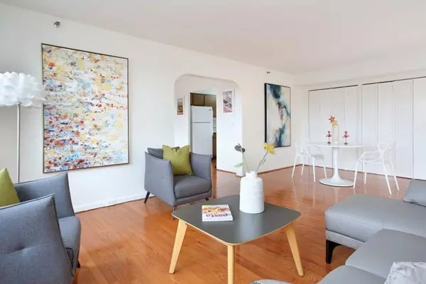 Brookline, MA 02445,1731 Beacon #512