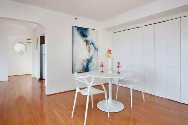 Brookline, MA 02445,1731 Beacon #512