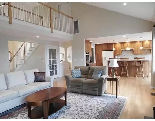 Tyngsborough, MA 01879,12 Skyline Dr