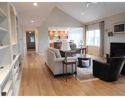 Tyngsborough, MA 01879,12 Skyline Dr