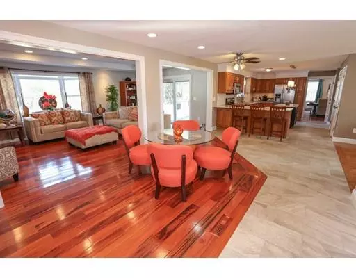 Granby, MA 01033,18 Deerbrook Dr