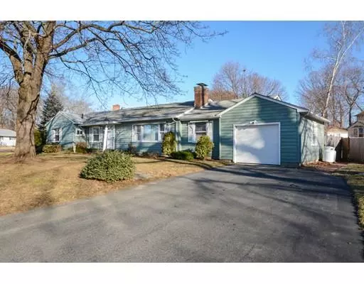 63 Edgewood Rd, Shrewsbury, MA 01545