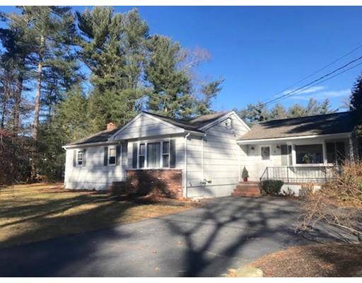 5 Surrey Ln, Kingston, MA 02364