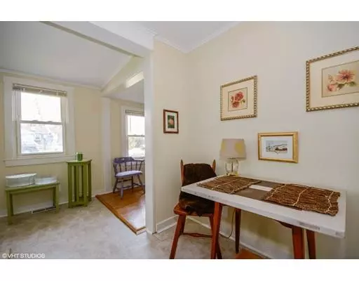 Fairhaven, MA 02719,11 Bayview Ave