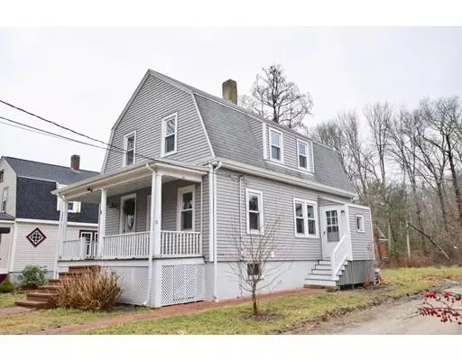 Lakeville, MA 02347,8 Plymouth Street