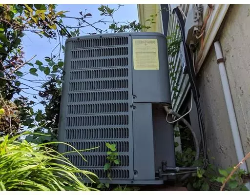 Palmer, MA 01069,749 River St