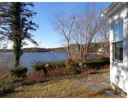 8 Mild Bay Cir, Dennis, MA 02639